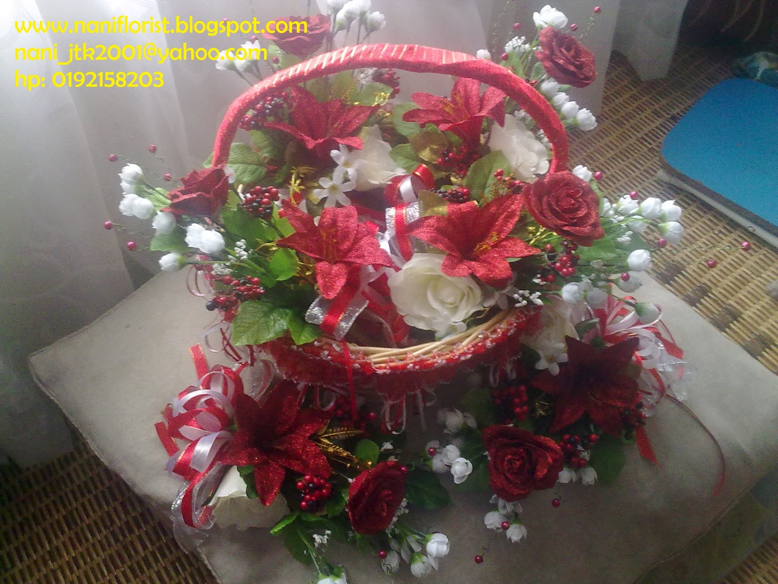 Nani Florist: GUBAHAN HANTARAN BUNGA ARTIFICAL MERAH PUTIH