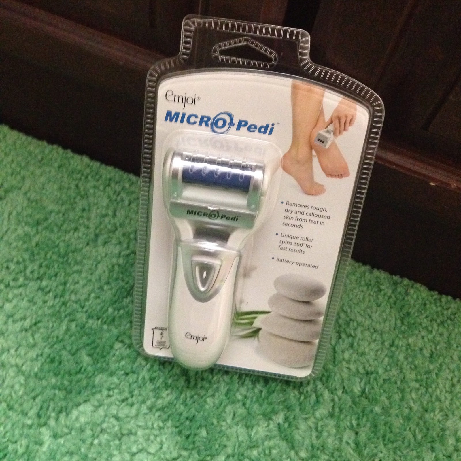 bybmg: Tuesday Talk: Review: Emjoi Micro Pedi