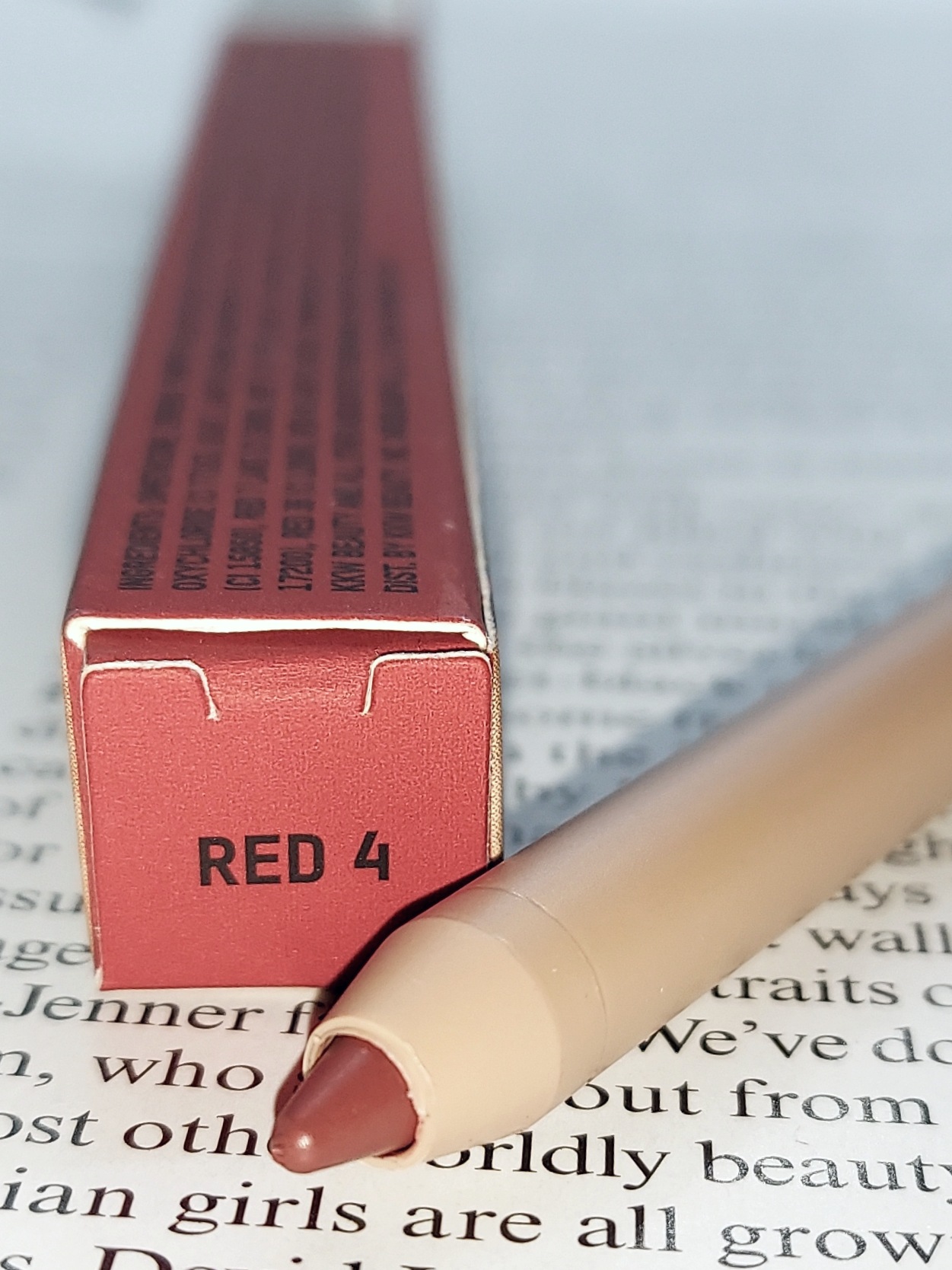 KKW BEAUTY LIP LINER REVIEW