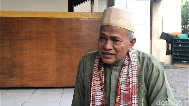 DKM Al Faalah: Ninoy Pendukung Jokowi Diobati Bukan Dipukuli DKM Al Faalah: Ninoy Pendukung Jokowi Diobati Bukan Dipukuli
