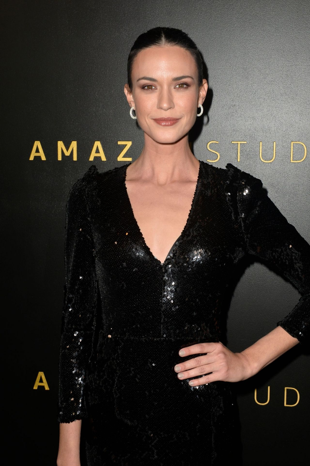 DC COMICS AND ARROWVERSE : Supergirl Star Odette Annable At Warner Bros