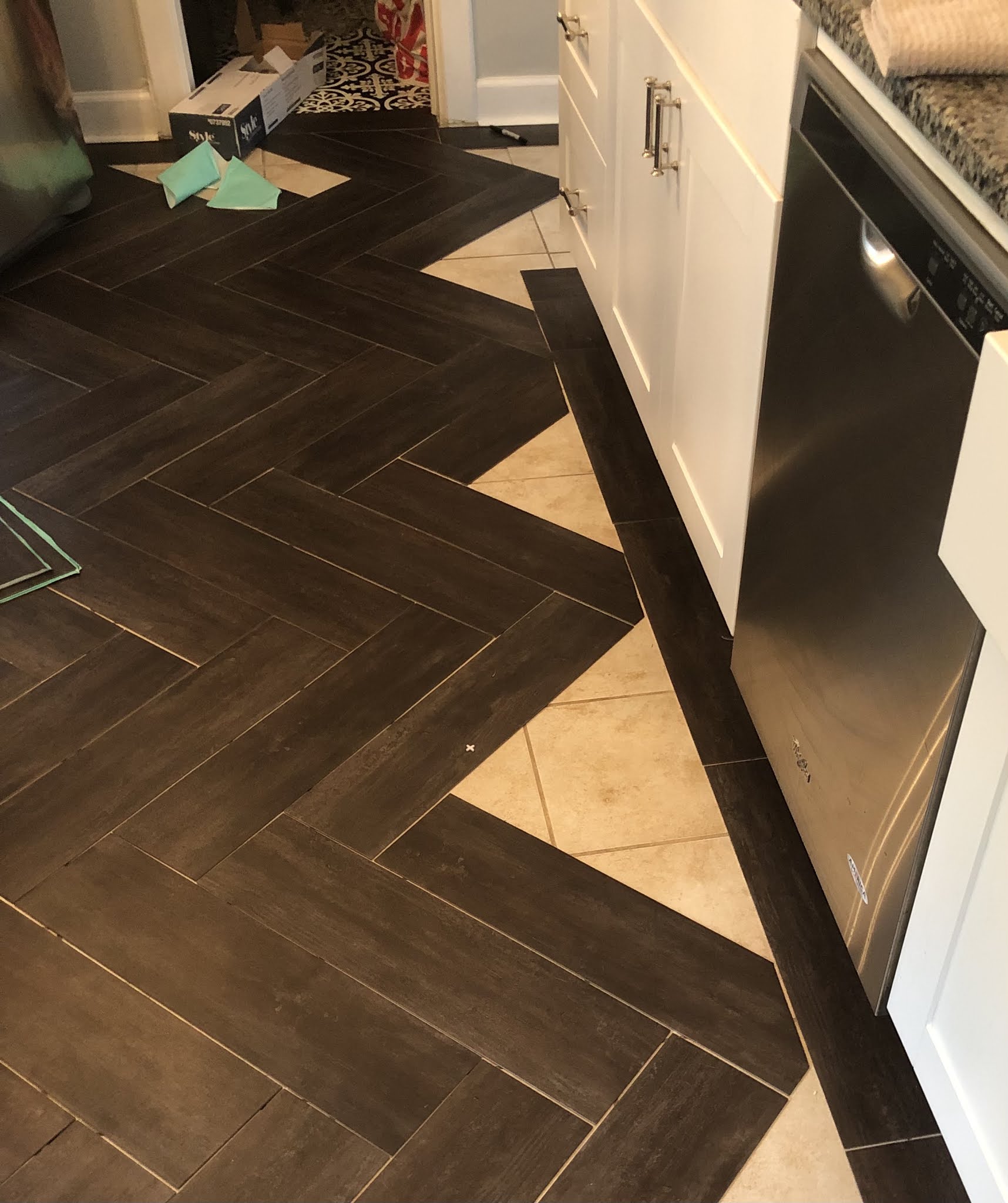 rustic love Tutorial for Herringbone peel and stick planks