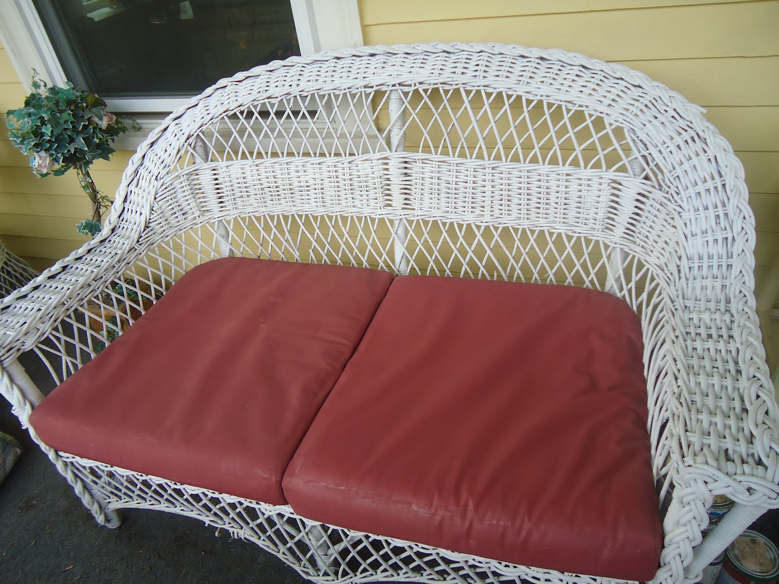 Recipe for a Home Wicker Chair ReDo