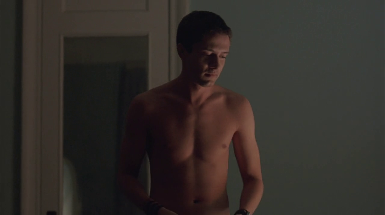 ausCAPS: Topher Grace shirtless in P.S.