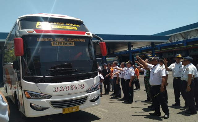 Bus Bagong Surabaya Tulungagung