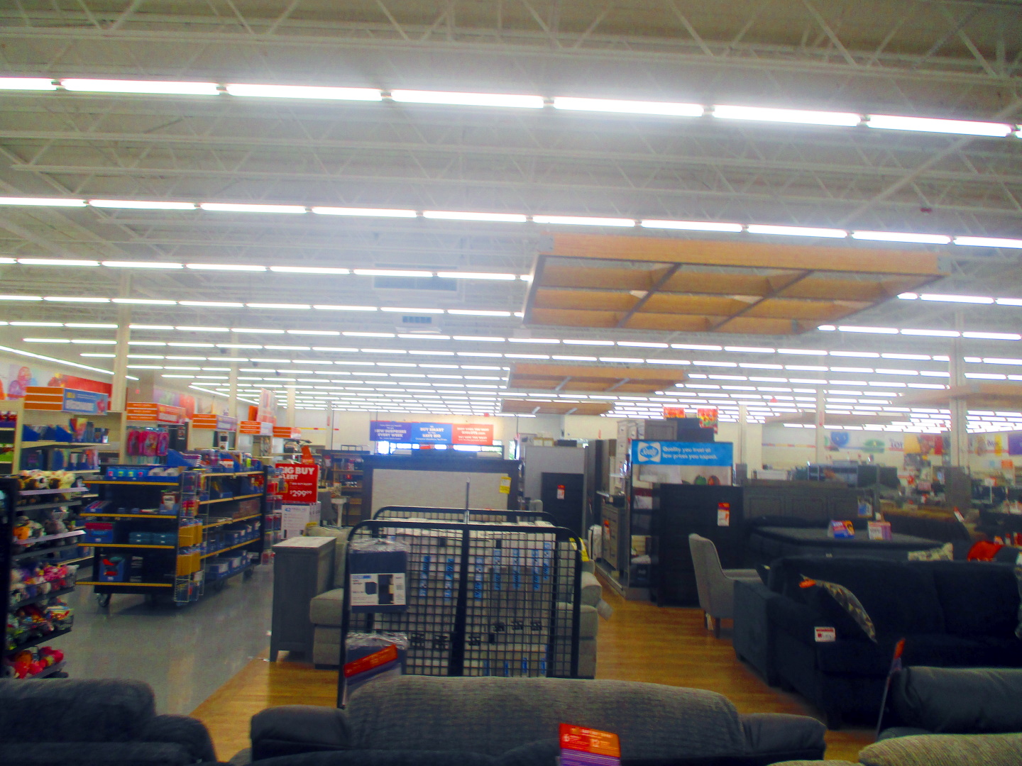 Southgate's Toys "R" Us Building Has Grown Up Big Lots 4723