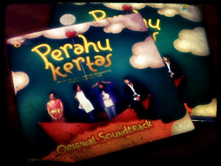 Ma Vie, Mes Pensées, et Moi: Lyrics of the OST. Perahu Kertas ;)