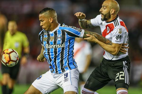 Nesta terça-feira, será conhecida a primeira equipe finalista da Copa Libertadores 2018. O Grêmio recebe a equipe do River Plate, na Arena, às 21:45, pelo jogo de volta da semifinal. 