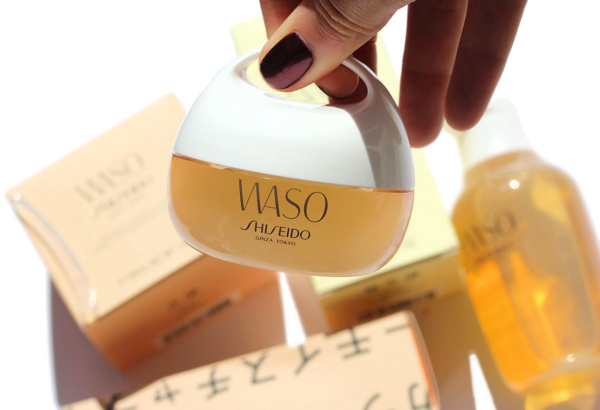 Download Shiseido Waso Collection Review Nailderella Bloglovin PSD Mockup Templates