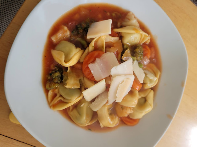 Leckere Rezepte: Gemüse-Tortellini-Suppe