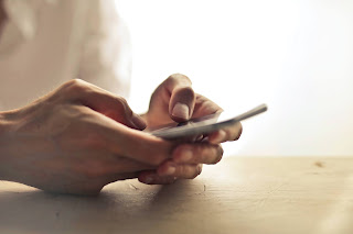 5 Cara Mudah Mengatasi HP Cepat Panas Pada Batrai Tanam 3 pexels adrienn 1458283