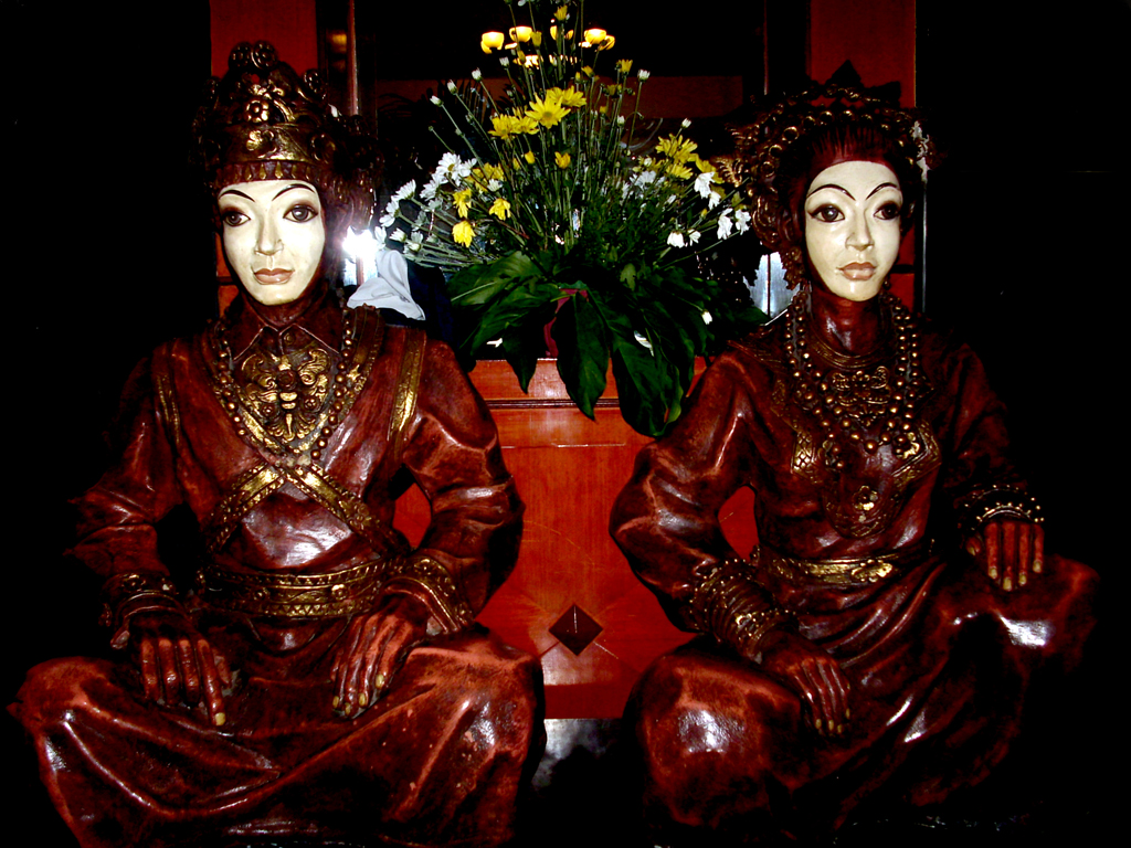 Pernikahan Adat Makassar | Undangan Pro