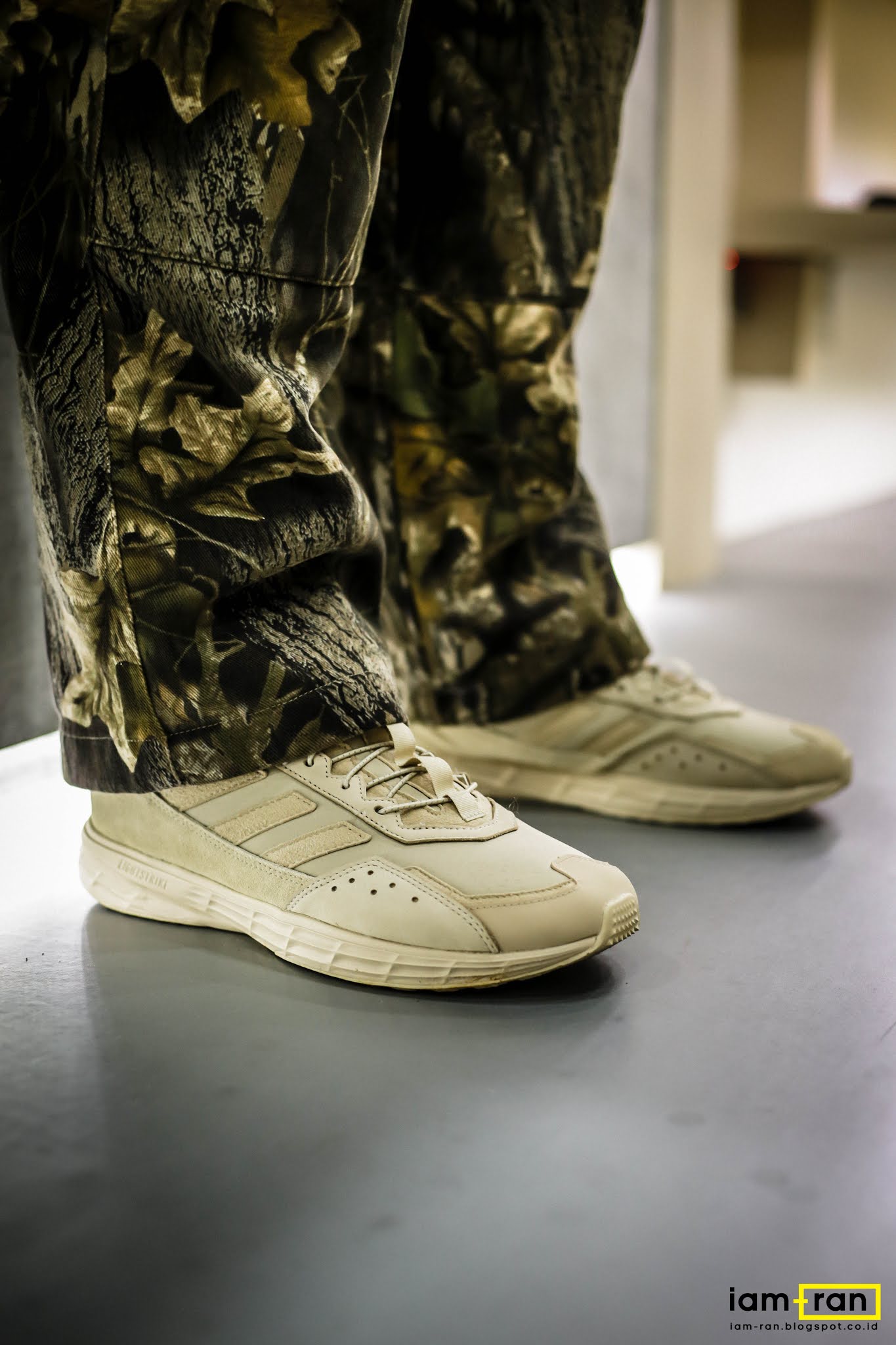 IAMRAN Adidas SL 20.2 x Invincible Invincible store in