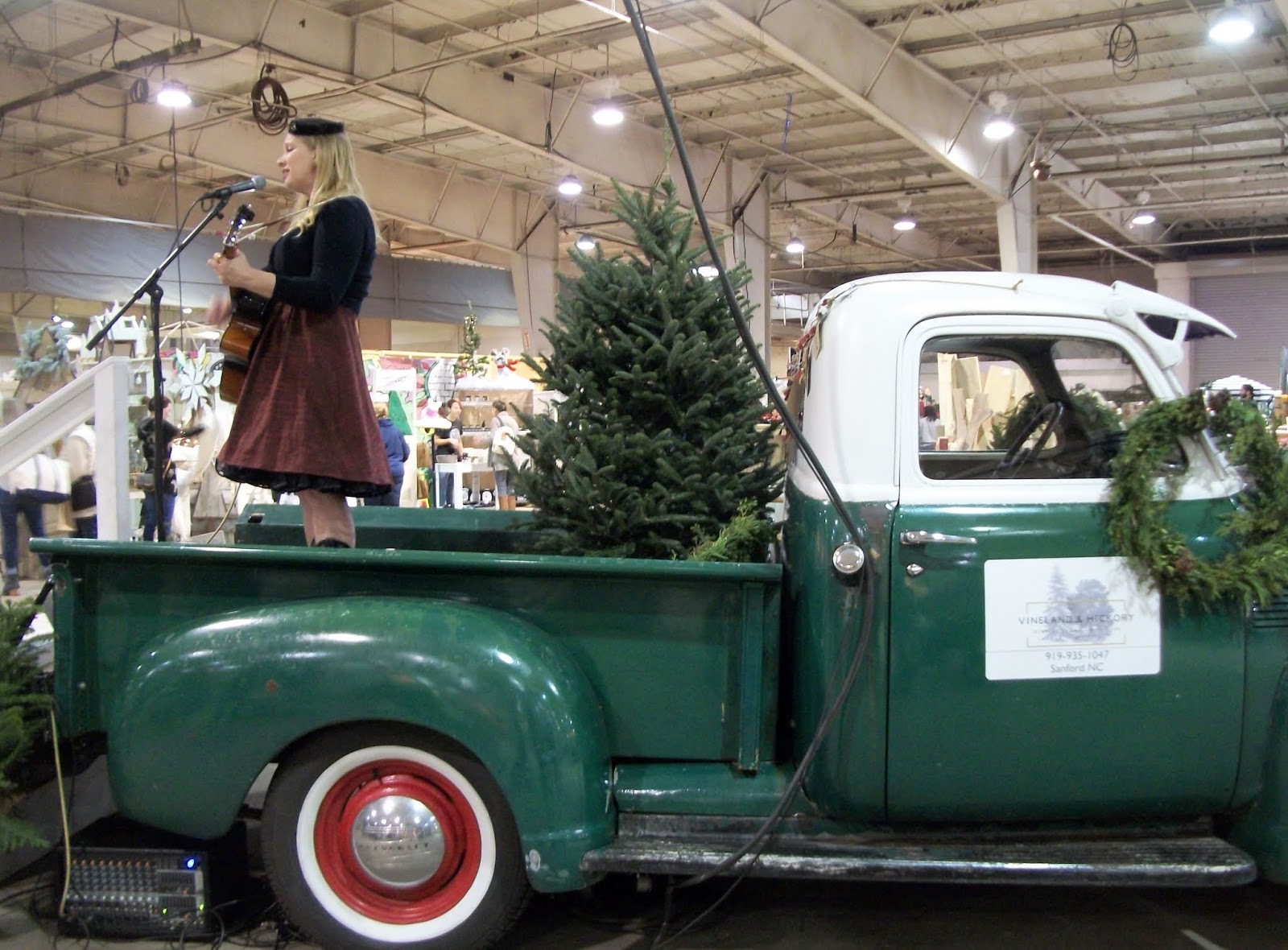 Henny Penny Lane Vintage Market Days