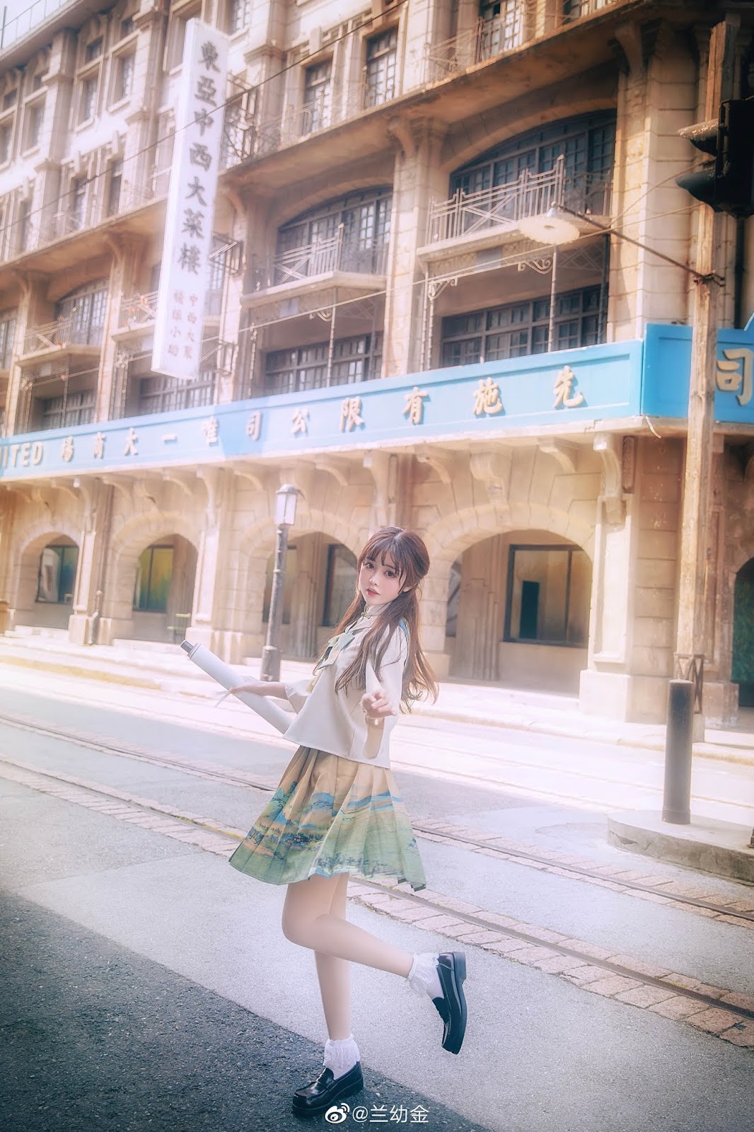 Chinese Cute Model - Cute Passenger - TruePic.net