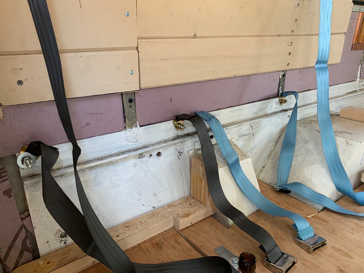 The Argobus 1995 E350, 7.3L, 4 Windows/Rows Page 5 School Bus