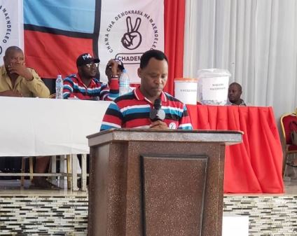 LAZARO NYALANDU ACHAGULIWA KUWA MWENYEKITI WA CHADEMA KANDA YA KATI