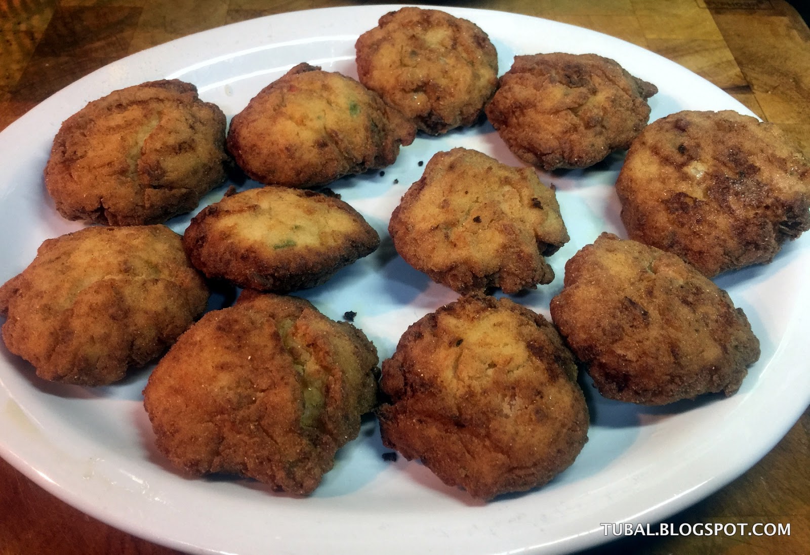 TUBAL MARYLAND CRAB CAKES, PASTELITOS DE CANGREJO