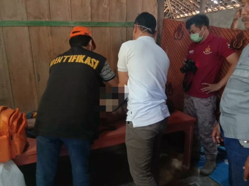 Nenek  di  Miri Sragen Ditemukan Tewas Gantung Diri Nenek  di  Miri Sragen Ditemukan Tewas Gantung Diri