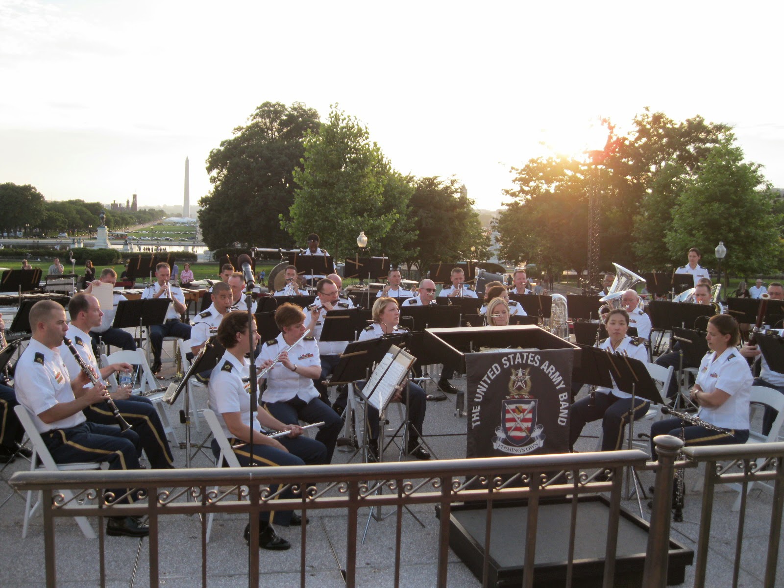 Signifying Sound and Fury Public music the U.S. military bands
