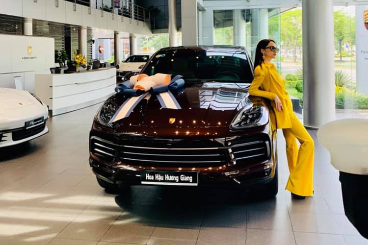 Hoa hậu Hương Giang 'tậu' Porsche Cayenne 2020 gần 5 tỷ đồng