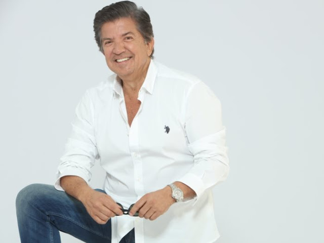 الفنان اللبناني وليد توفيق الفنان اللبناني وليد توفيق