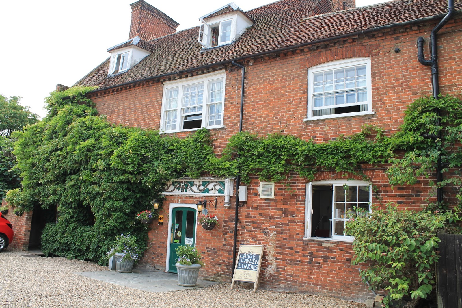 Walking the Chesters Great Chesterford Pink houses, Pargeting and