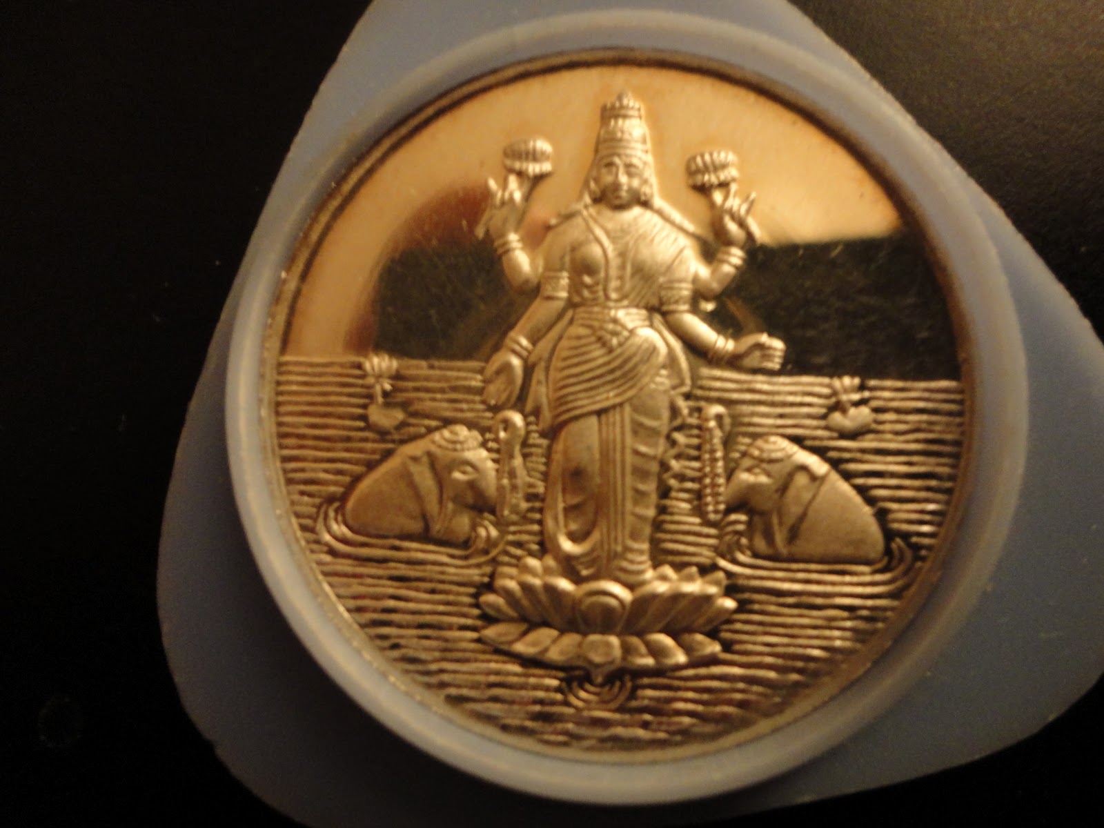 Coins, Silver, Gold, Numismatism: This Indian Coin/Token was gifted to ...