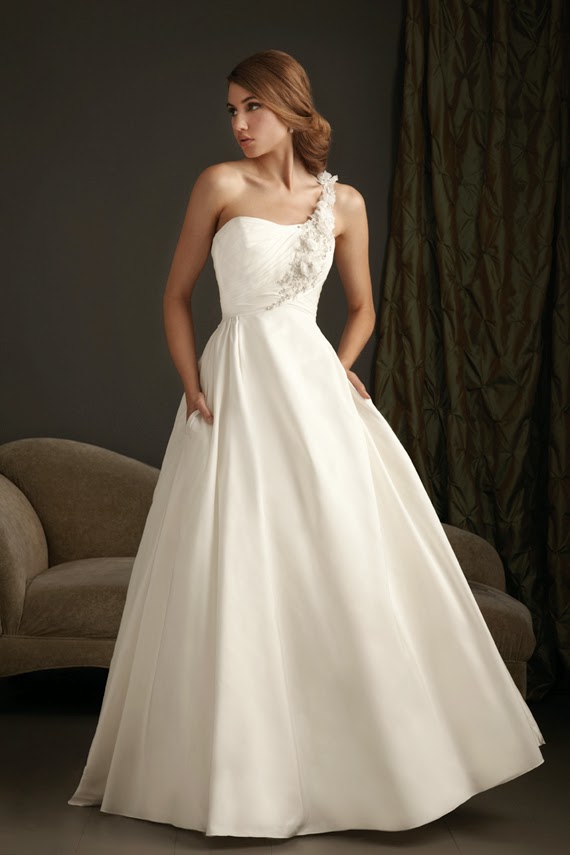 Best Classic Dresses 2014 For Marriage Bond and Beautiful Pleasant