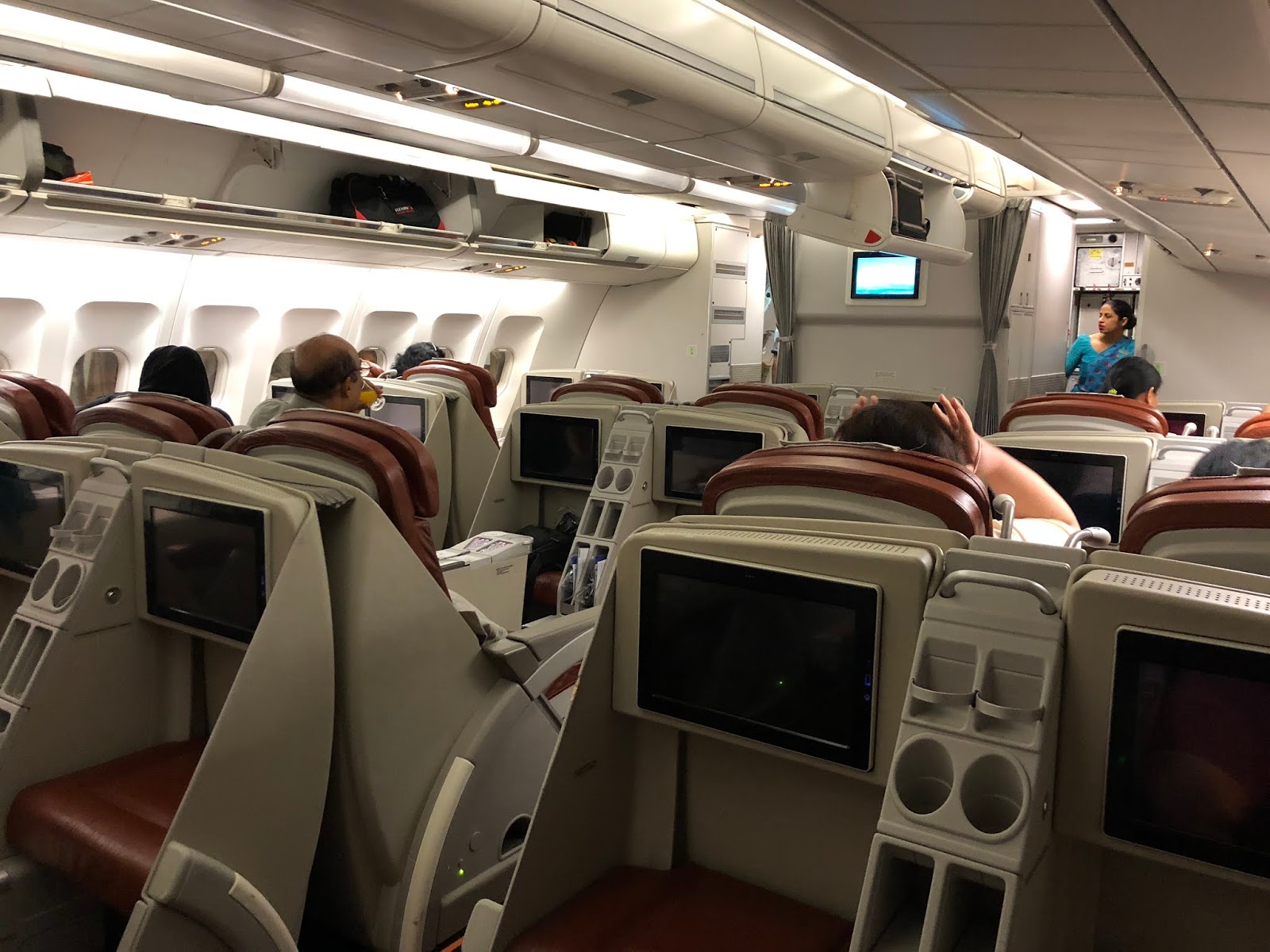 Nomadichee Sri Lankan Airlines A330 200 Business Class Kuala