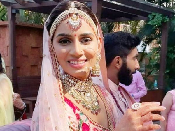 एक दूजे के हुए बुमराह और संजना