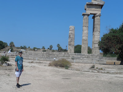 Viagem Grécia – 6º dia (Mar Egeu, Templo de Apolo e Restaurante Socratous Garden)