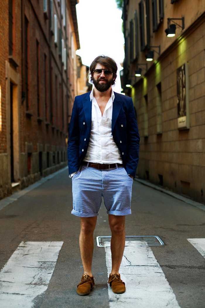 How to Wear A Jacket with Shorts - the gray details
