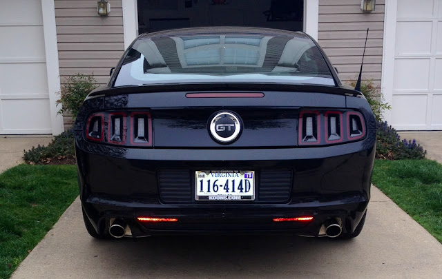 2012 Ford Mustang GT black