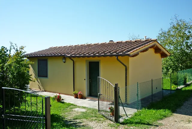 rent apartment Tuscany Florence hills countryside