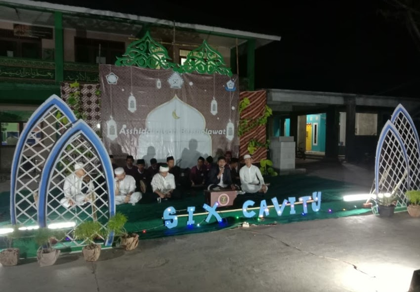 Asshiddiqiyah 06 Serpong Bershalawat pada malam Hari Santri Nasional
