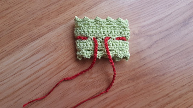 Crochet holidays napkin rings - free pattern