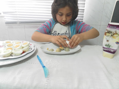 cocina infantil, huevos rellenos, 