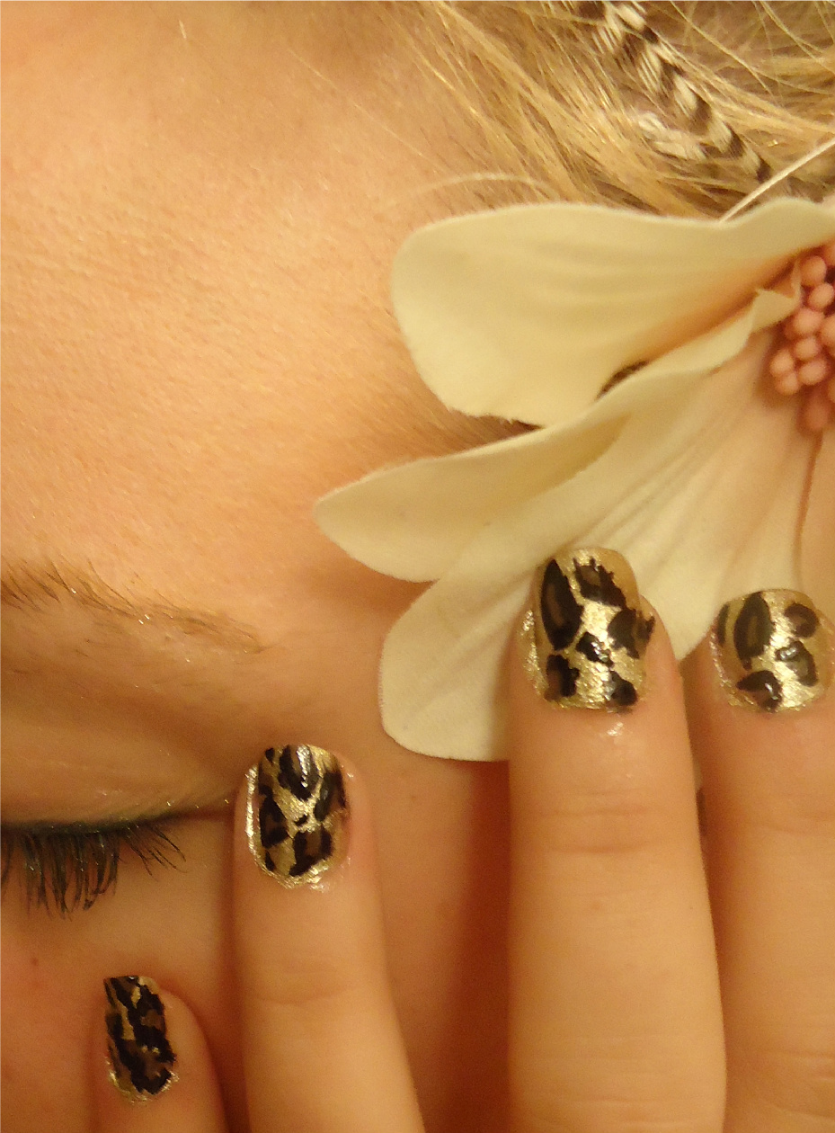 Artistry by Jacquie: Me-Ow... Cheetah Print Nails