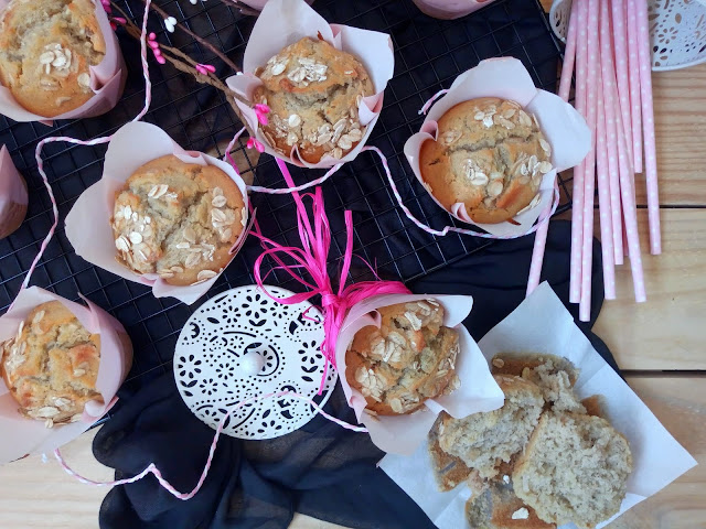 Receta de muffins de coco y plátano. Aprovechamiento, reciclaje, coconut, banana, desayuno, merienda, postre, breakfast recipe Horno Cuca