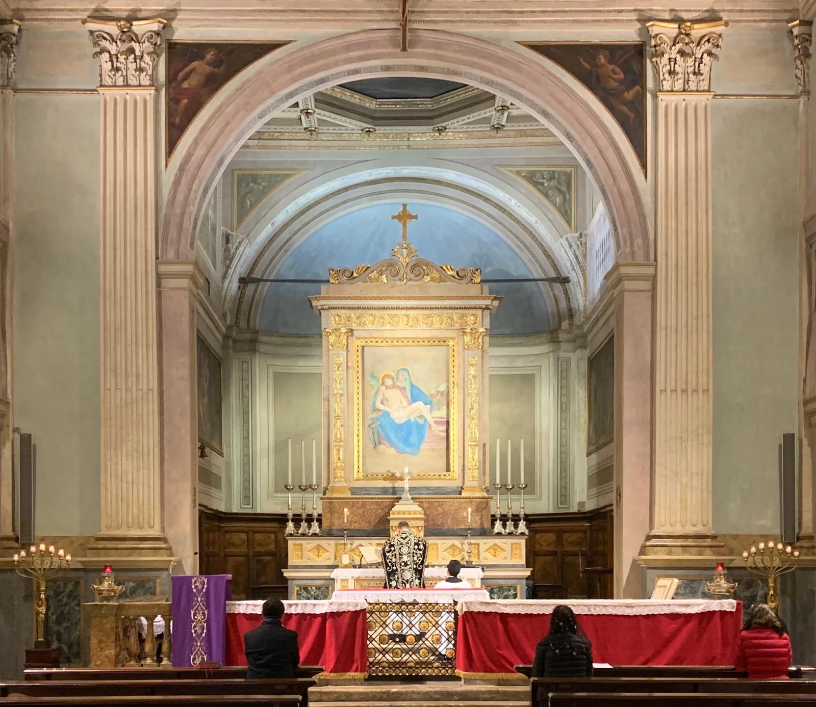 New Liturgical Movement: The Ambrosian Requiem Mass