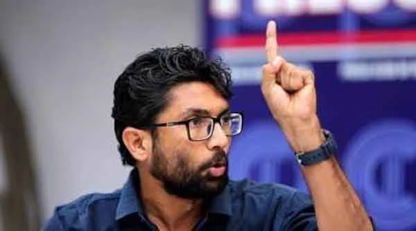 News, National, India, Gujarath, MLA, Protest, Twitter, Social Media, Crime, Attack, Temple, Police, Arrest, Gujarat MLA Jignesh Mevani to launch agitation after Dalit family attacked during temple visit