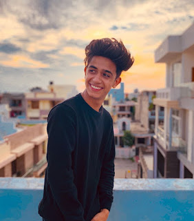 naveenn25 20191002 0006