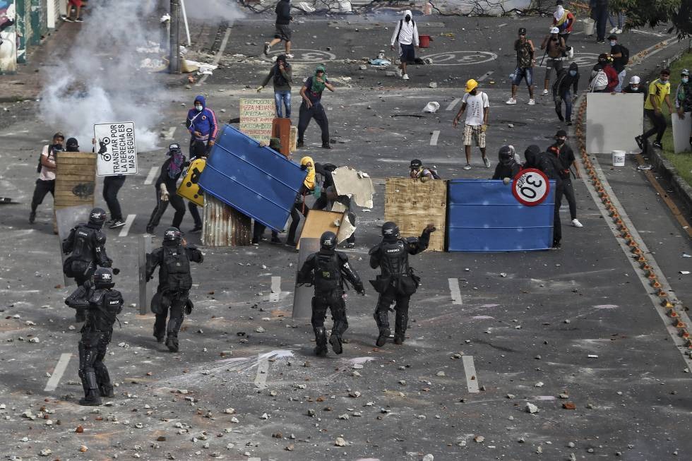 abuso de policia colombia