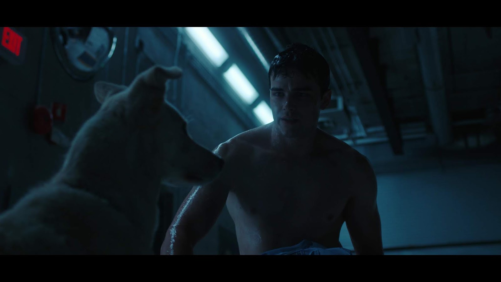 Casperfan: Joshua Orpin naked bum in Titans S02E06.