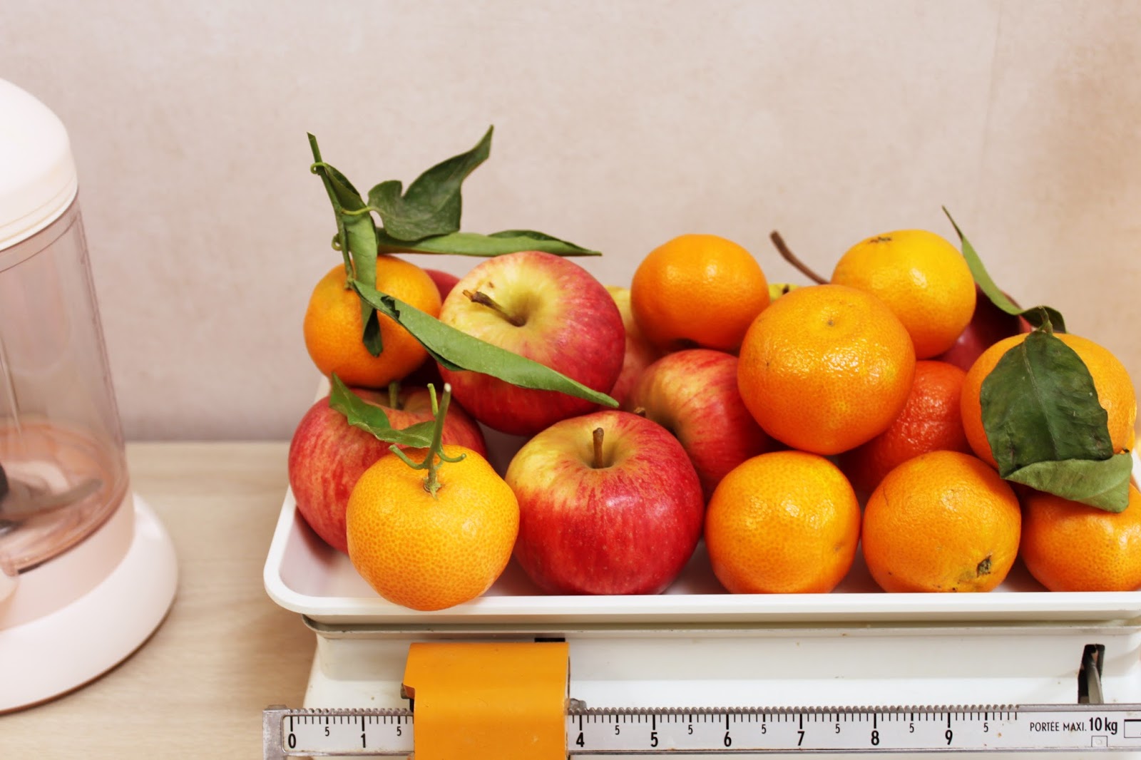 Mandy Bla Bla { Recette bébé} La compote de saison pomme & clémentine