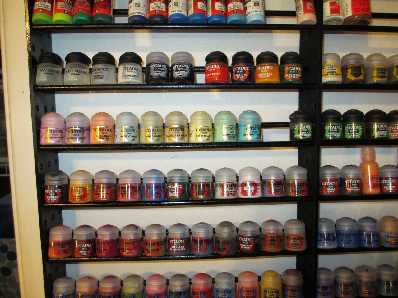 Bill's Raving Rant The 20, 286 pot paint rack (wall mounted)