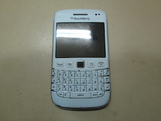 Blackberry Belagio 9790 Rusak Buat Kanibalan Blackberry Belagio 9790 Rusak Buat Kanibalan