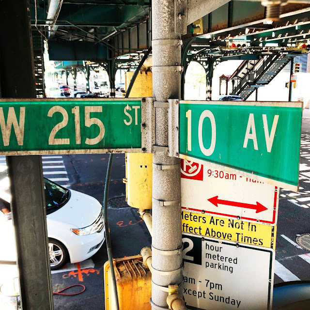 We love Reading Street Signs