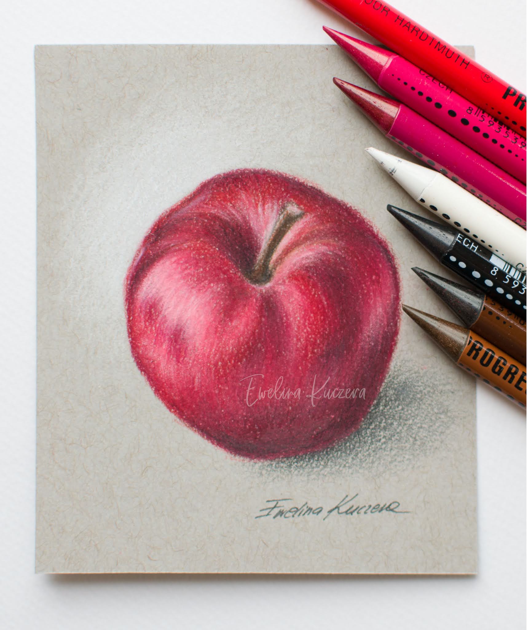 Artistic Blog - learn how to draw with colored pencils: How to draw an  apple with colored pencils - step by step tutorial